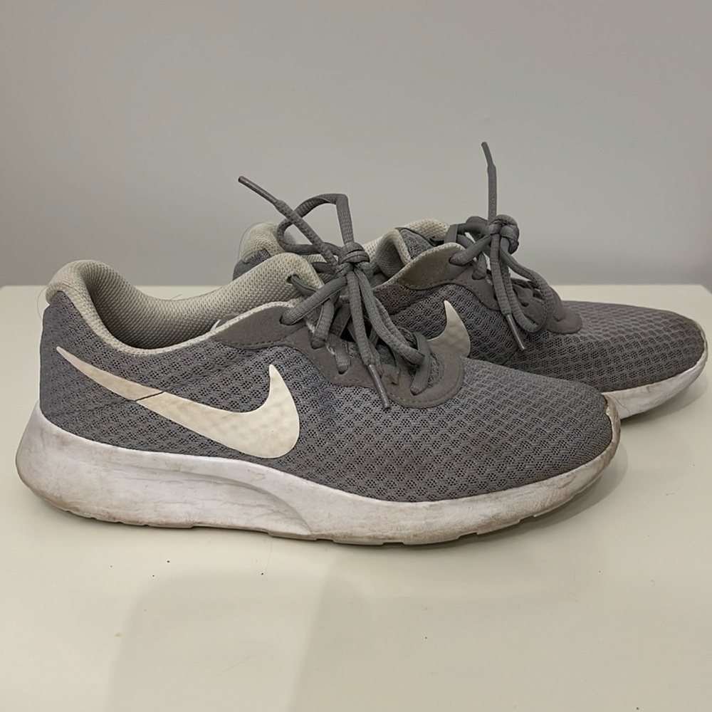 Nike Women’s Sneakers | Size 8